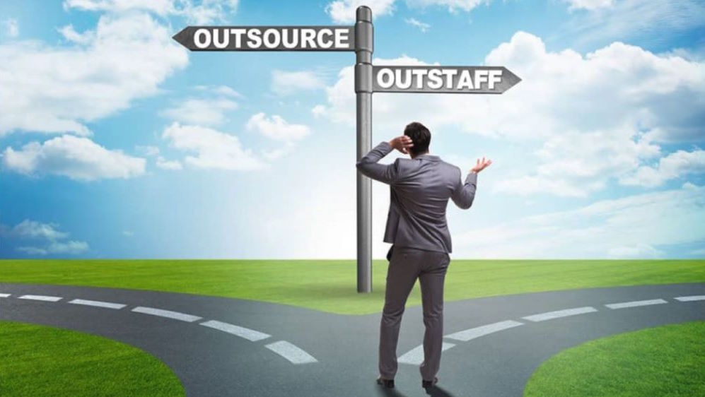 Software Outsourcing Vs. Outstaffing: Is There Any Difference?