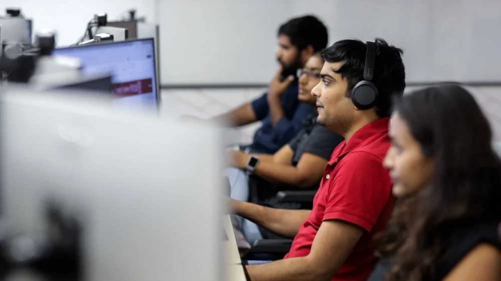 Advantages of Hiring Dedicated Web Developers through Outsourcing