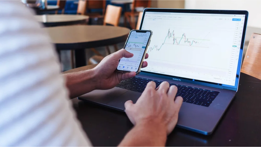 Who Uses Wealth Management Apps?